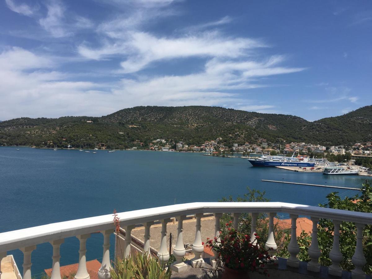 Kasteli Suite Poros Town Zewnętrze zdjęcie