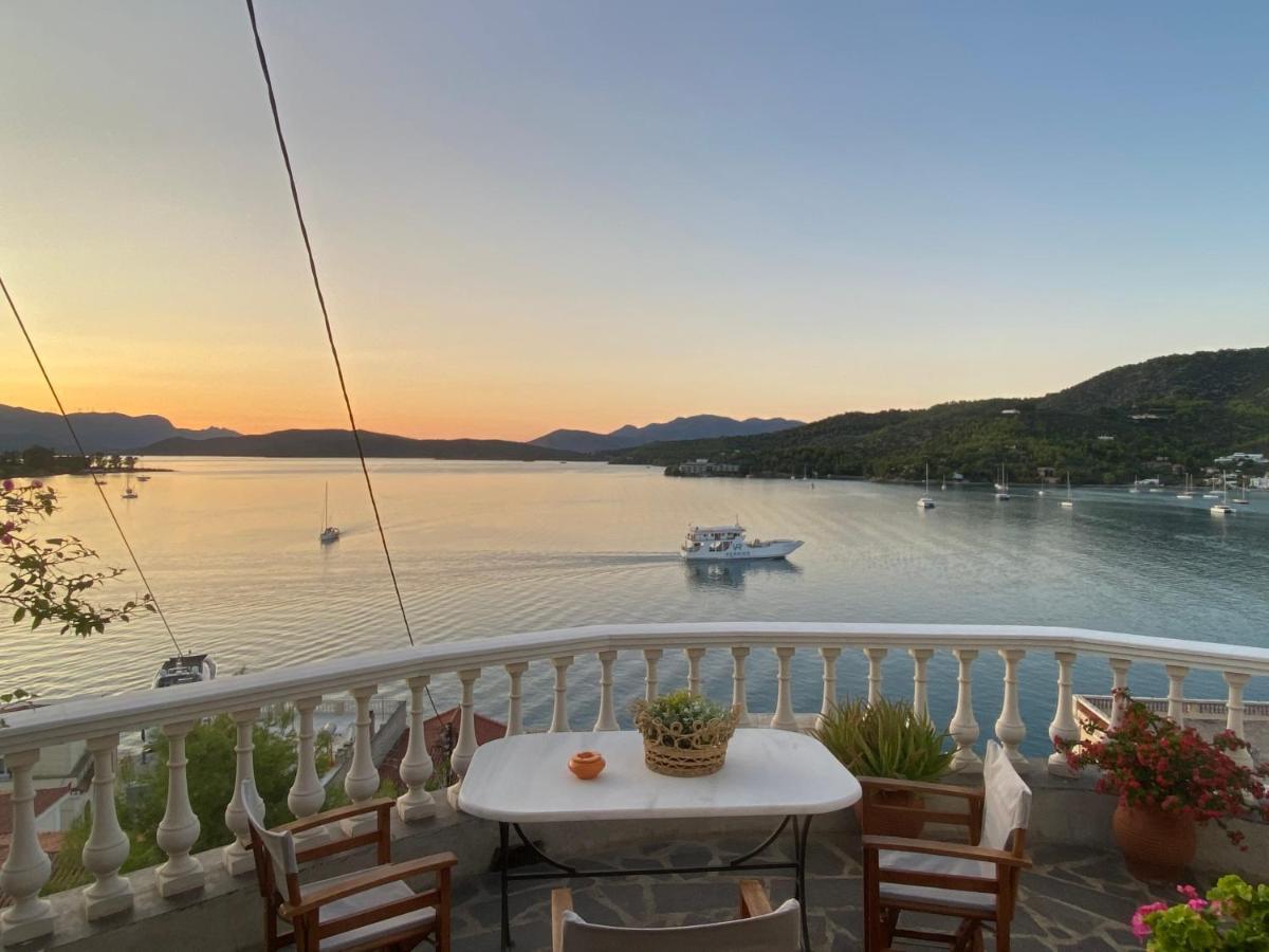 Kasteli Suite Poros Town Zewnętrze zdjęcie