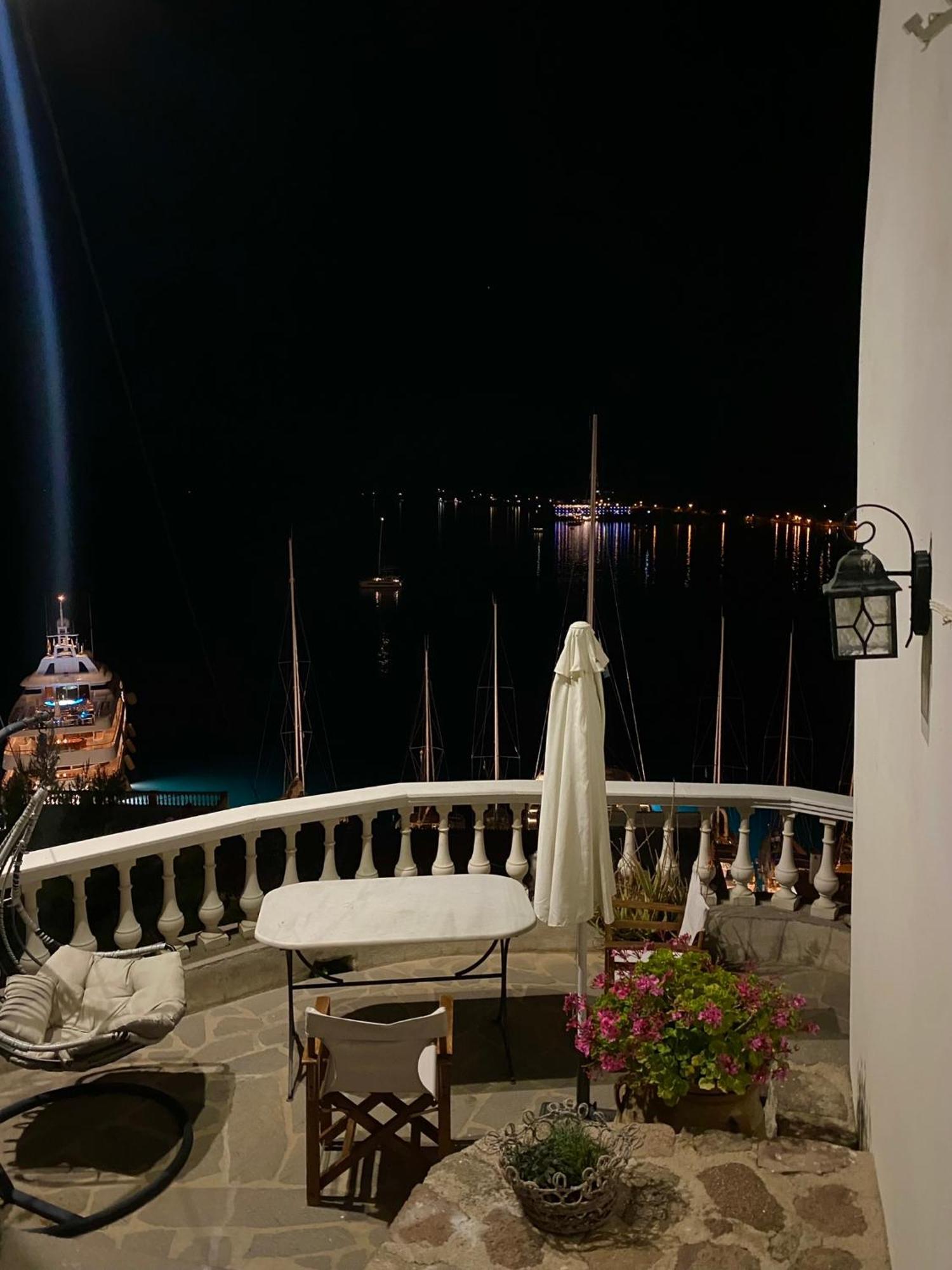 Kasteli Suite Poros Town Zewnętrze zdjęcie