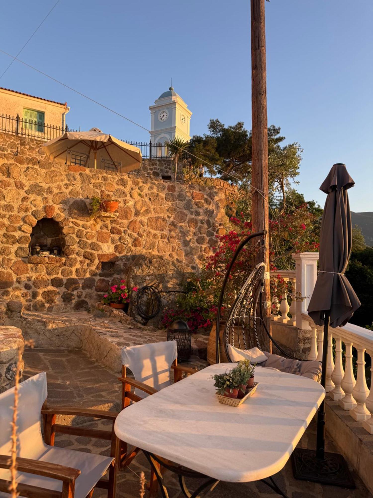 Kasteli Suite Poros Town Zewnętrze zdjęcie